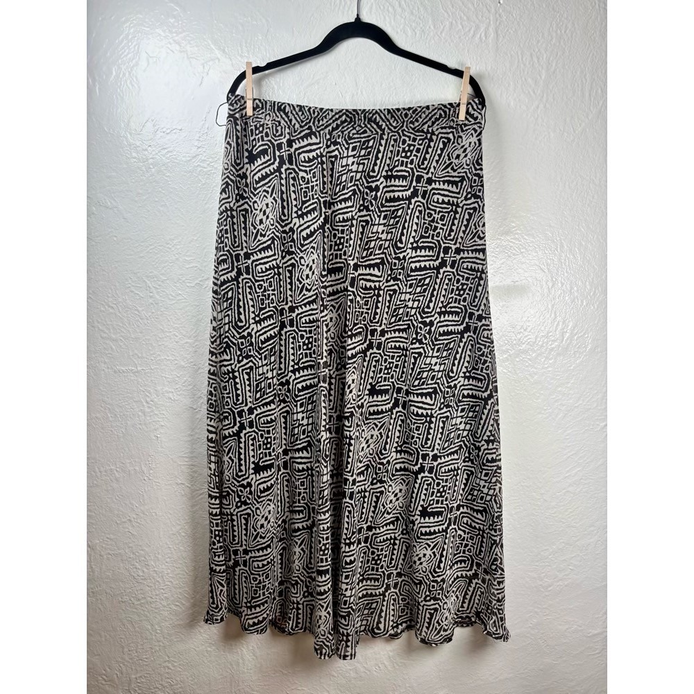 CJ Banks Long Skirt Womens Large Black White Geometric Tribal Festival Flowy
